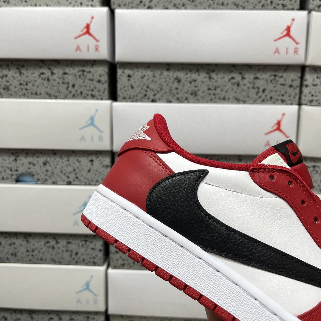 Air Jordan 1 Travis Scott Low Chicago