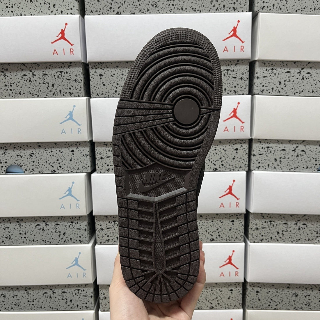 Air Jordan 1 Travis Scott Low Dark Mocha