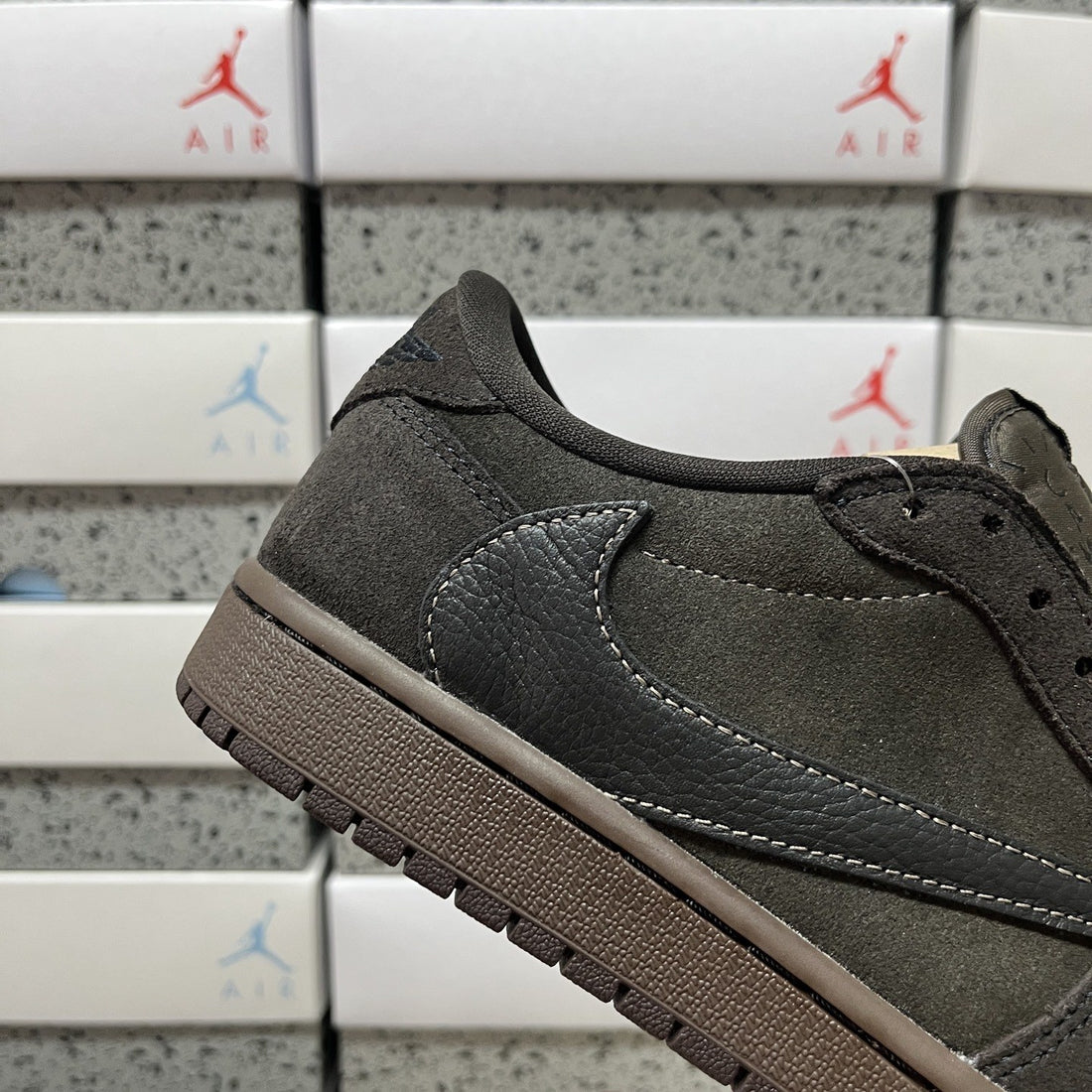 Air Jordan 1 Travis Scott Low Dark Mocha