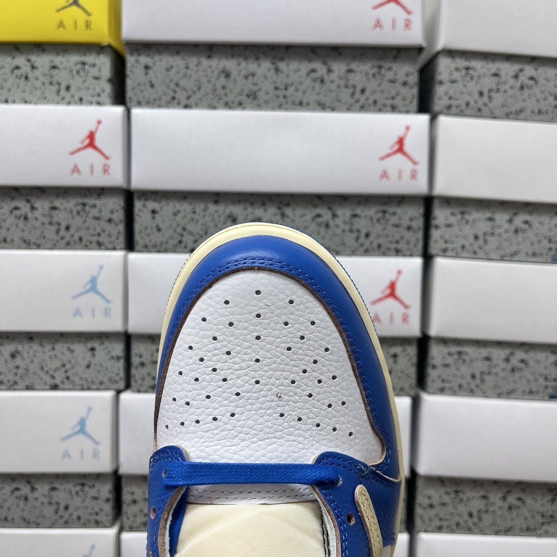 Air Jordan 1 Travis Scott Low Game Royal Sail