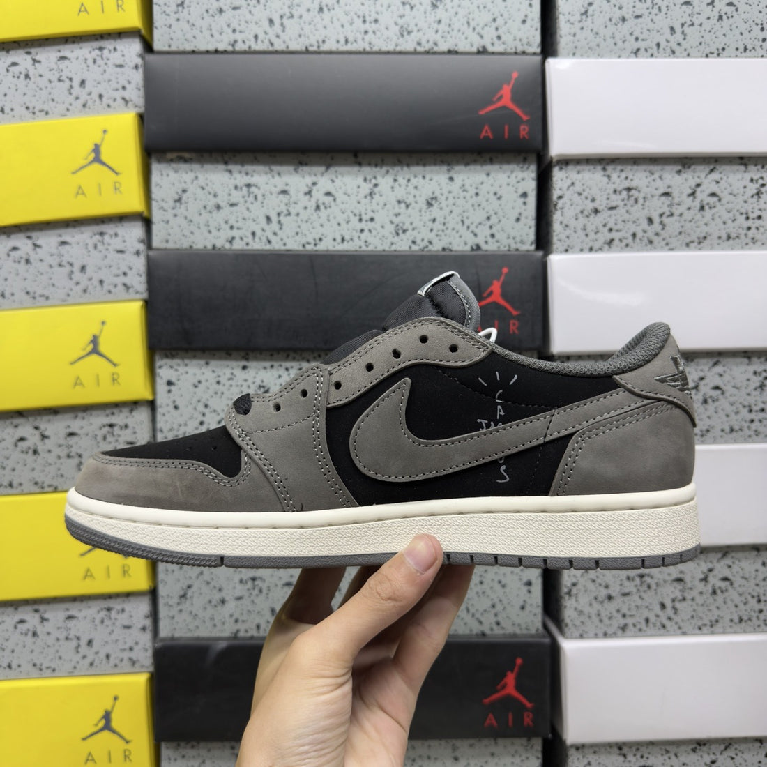 Air Jordan 1 Travis Scott Low Grey Black