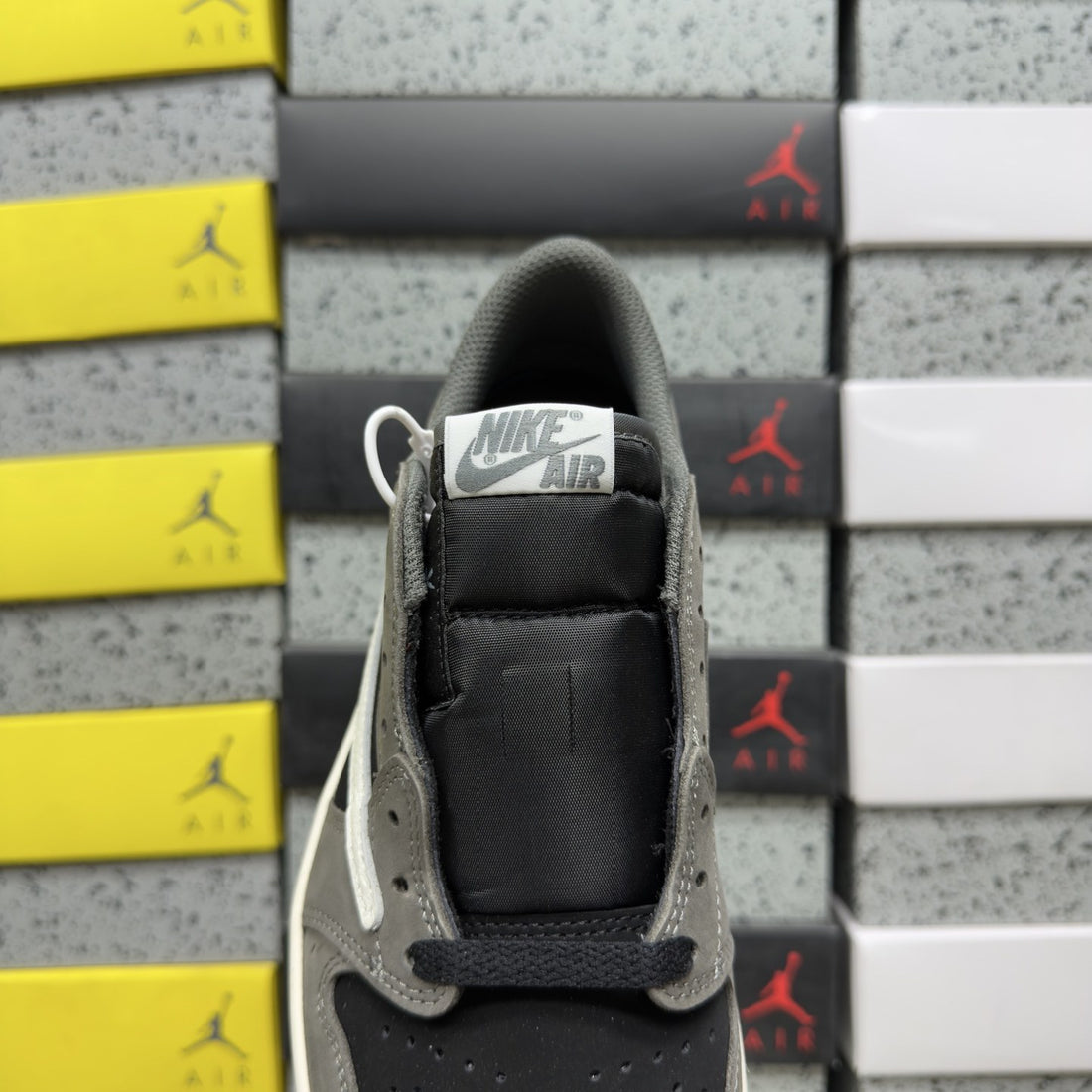 Air Jordan 1 Travis Scott Low Grey Black