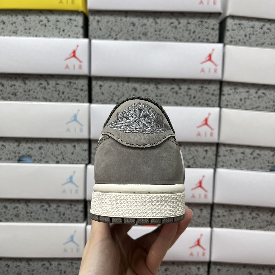 Air Jordan 1 Travis Scott Low Grey Olive