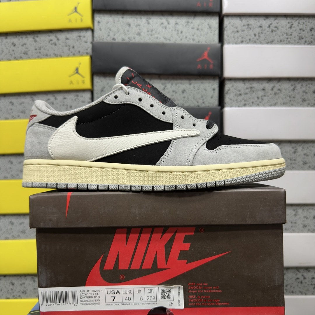 Air Jordan 1 Travis Scott Low Grey Sail
