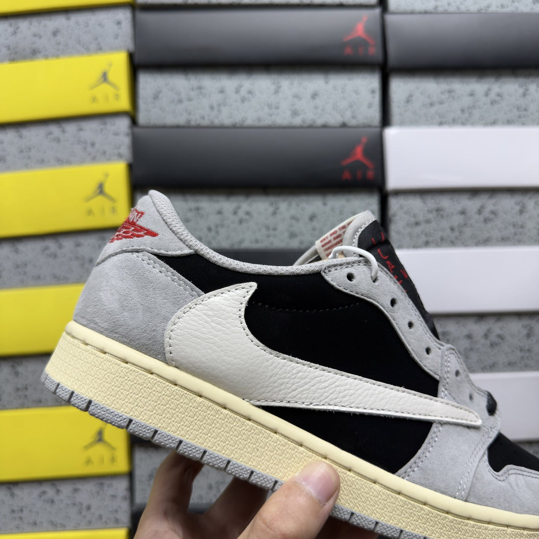 Air Jordan 1 Travis Scott Low Grey Sail