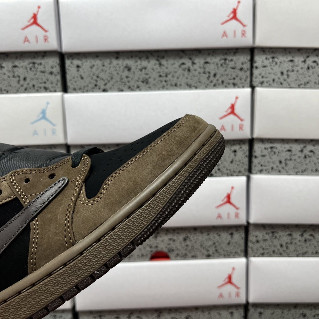 Air Jordan 1 Travis Scott Low Mocha
