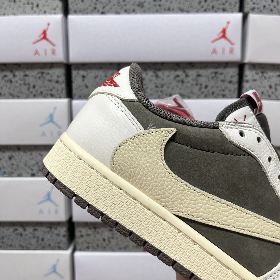 Air Jordan 1 Travis Scott Low Olive Sail