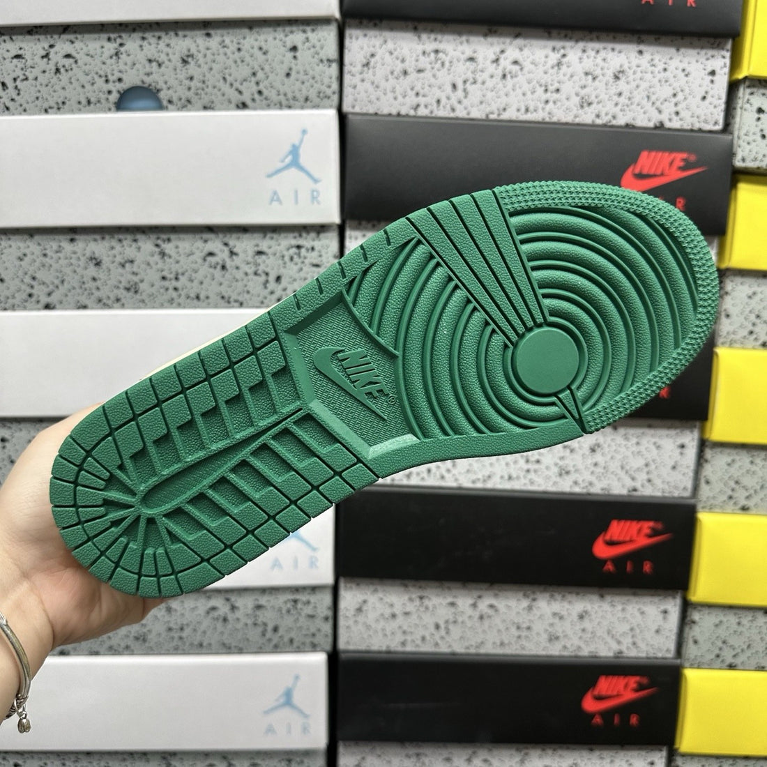 Air Jordan 1 Travis Scott Low Pine Green
