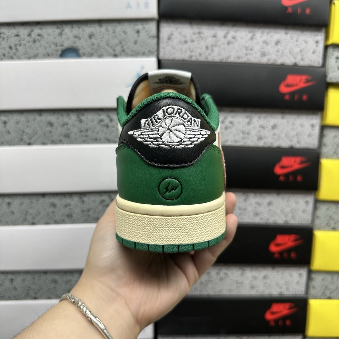 Air Jordan 1 Travis Scott Low Pine Green