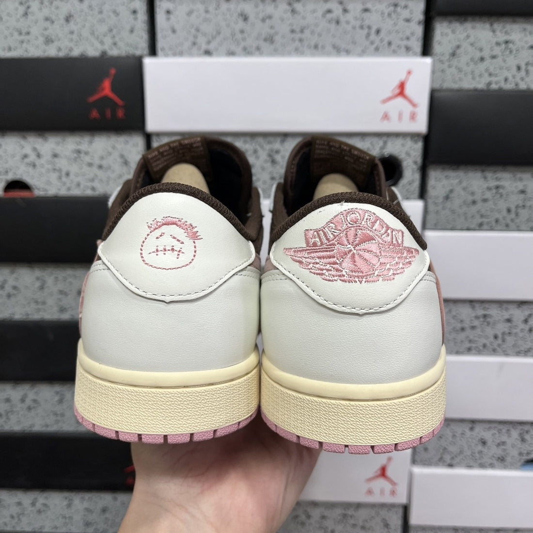 Air Jordan 1 Travis Scott Low Pink Mocha
