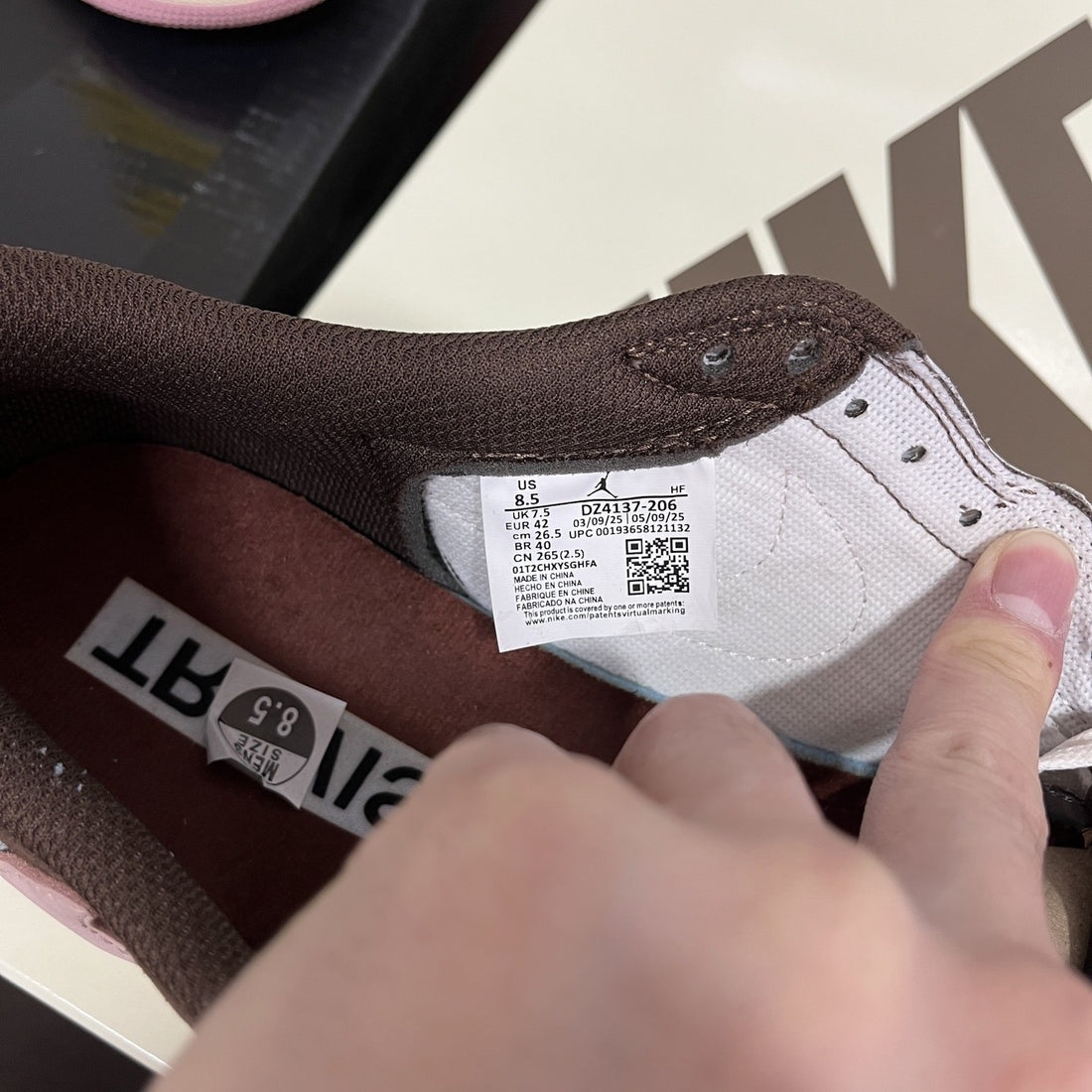 Air Jordan 1 Travis Scott Low Pink Mocha