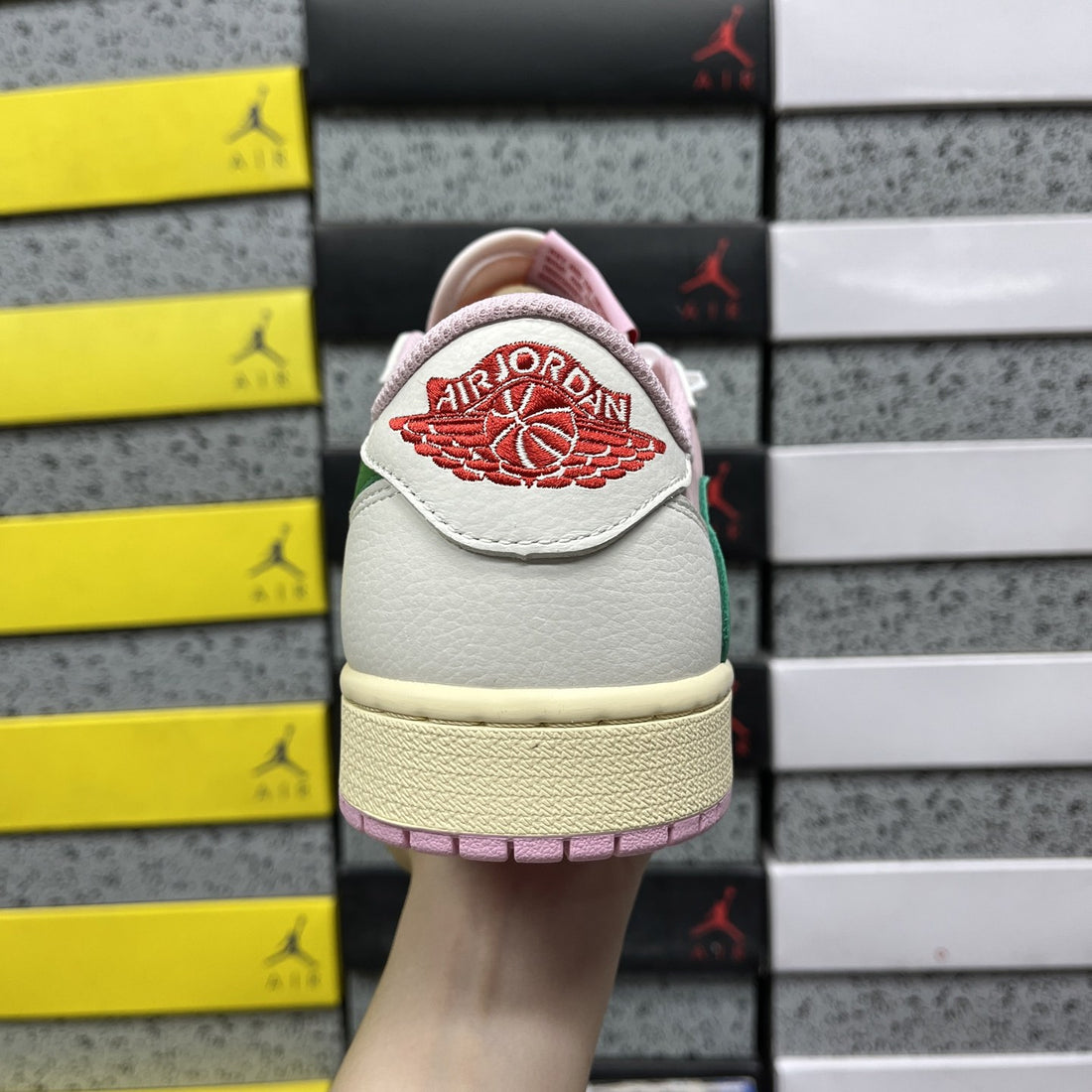 Air Jordan 1 Travis Scott Low Pink Pine Green