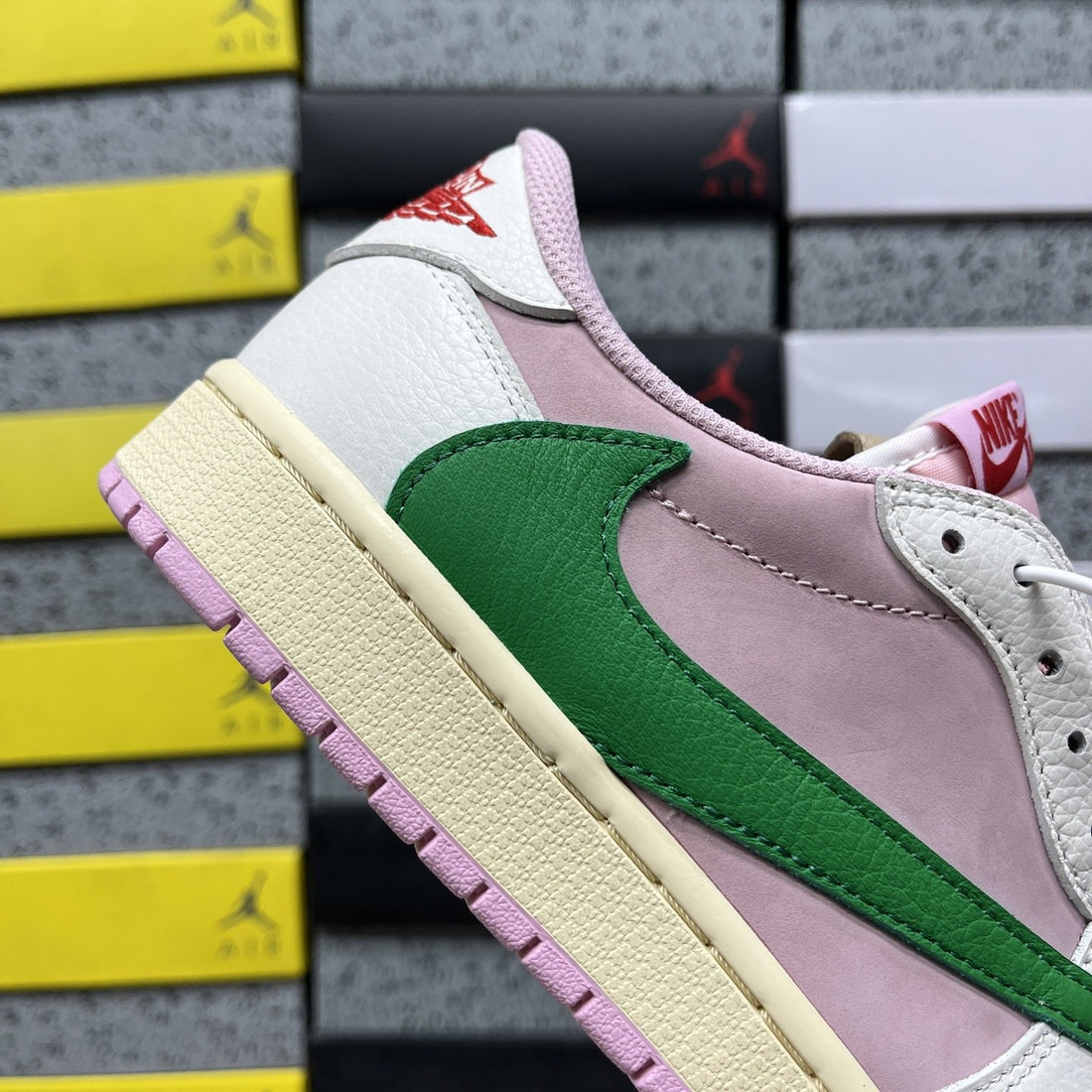 Air Jordan 1 Travis Scott Low Pink Pine Green