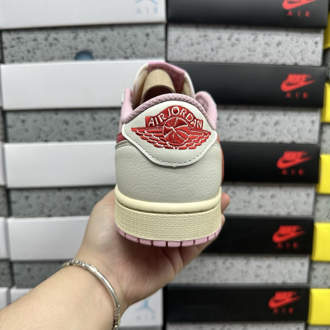 Air Jordan 1 Travis Scott Low Pink Red
