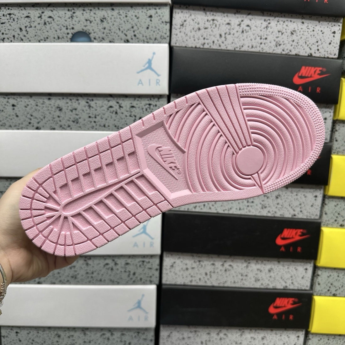 Air Jordan 1 Travis Scott Low Pink Red