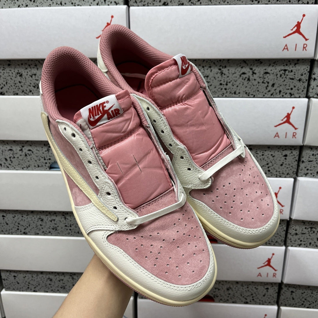 Air Jordan 1 Travis Scott Low Pink Sail