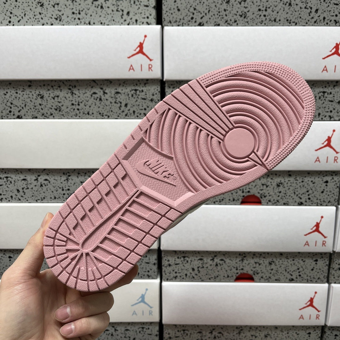 Air Jordan 1 Travis Scott Low Pink Sail