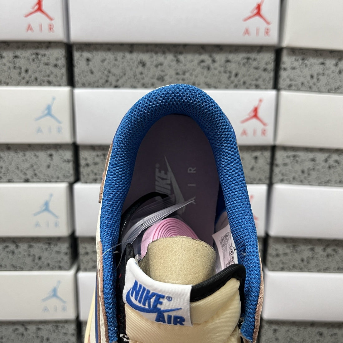 Air Jordan 1 Travis Scott Low Royal Sail