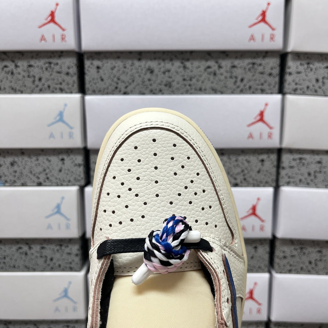 Air Jordan 1 Travis Scott Low Royal Sail