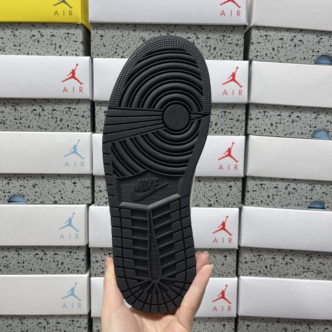 Air Jordan 1 Travis Scott Low Sail Black