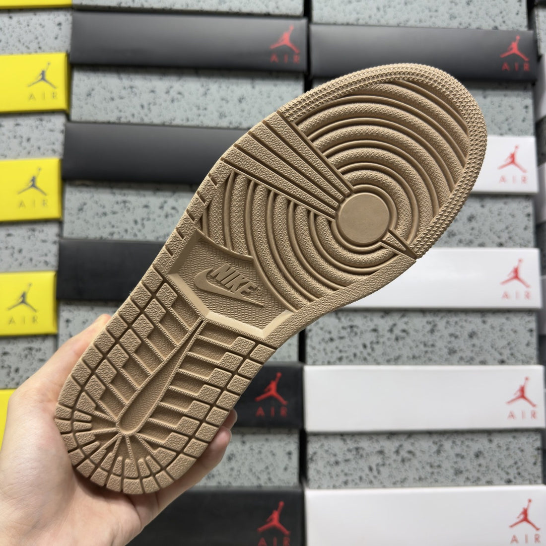 Air Jordan 1 Travis Scott Low Tan Sail