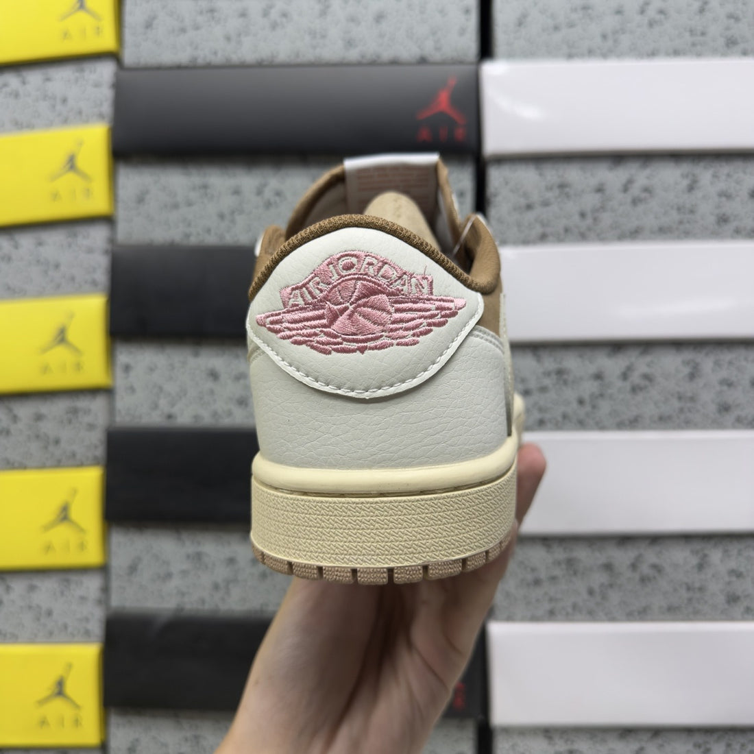 Air Jordan 1 Travis Scott Low Tan Sail