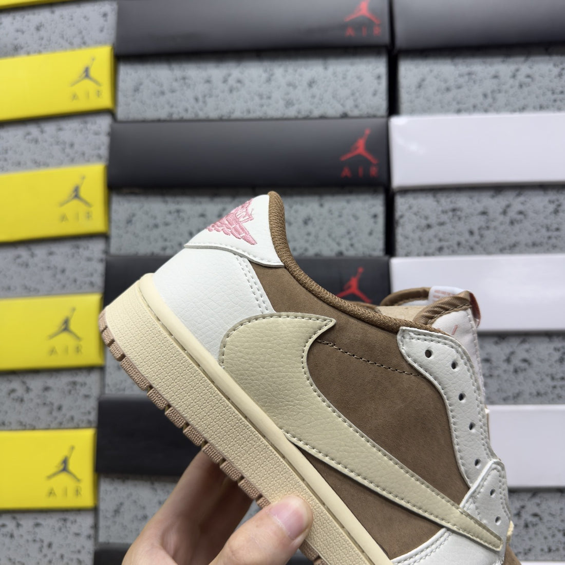 Air Jordan 1 Travis Scott Low Tan Sail