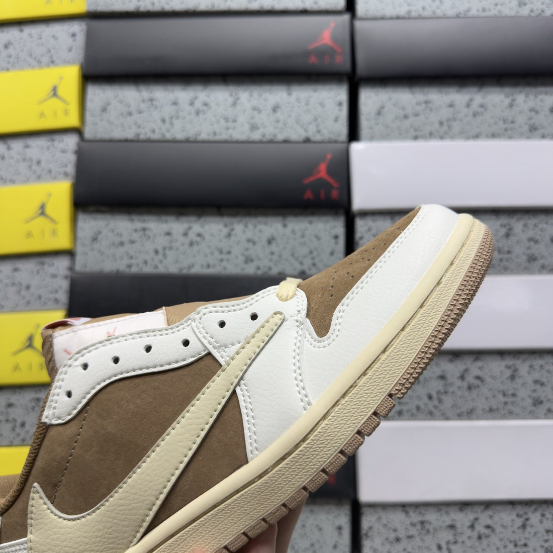 Air Jordan 1 Travis Scott Low Tan Sail