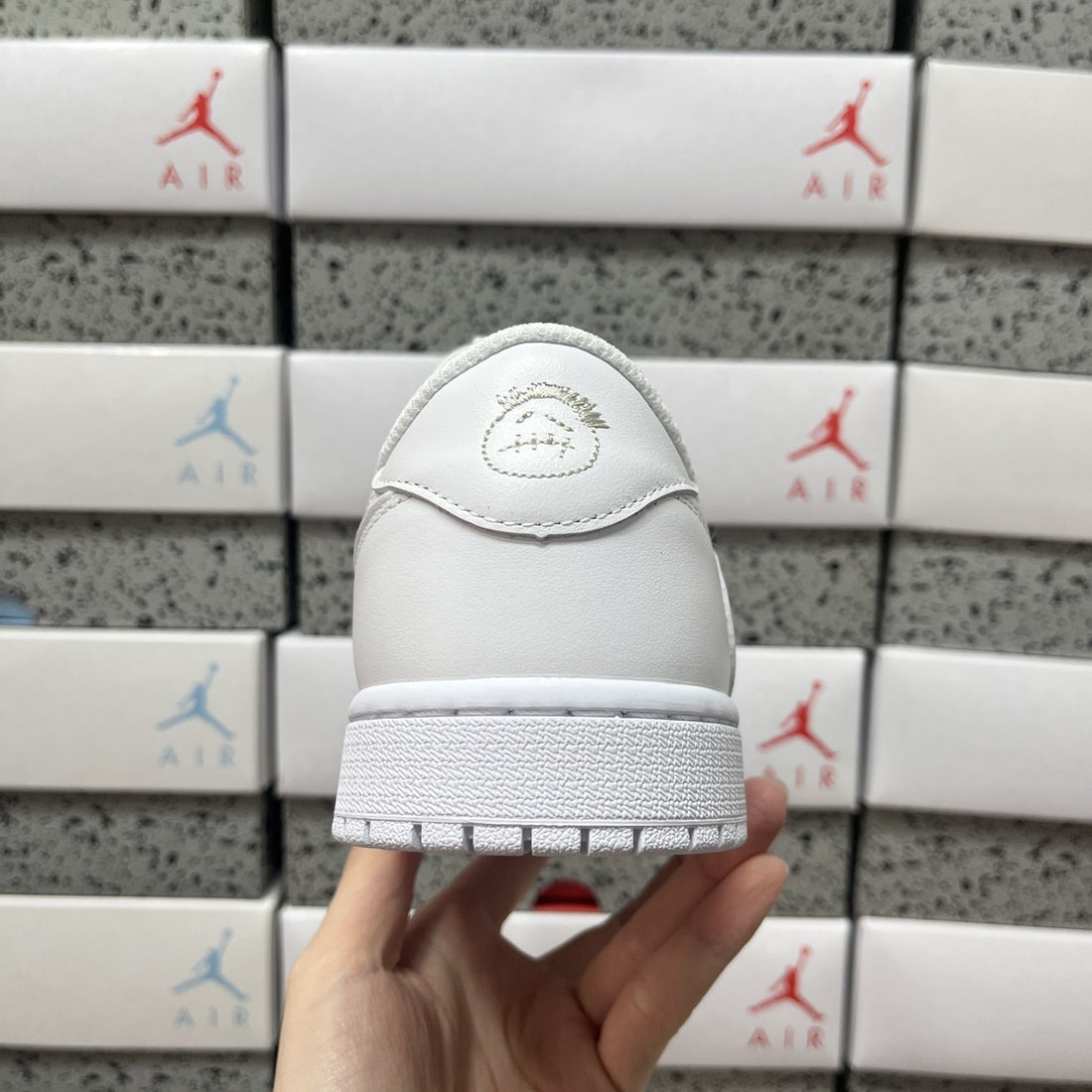 Air Jordan 1 Travis Scott Low Triple White