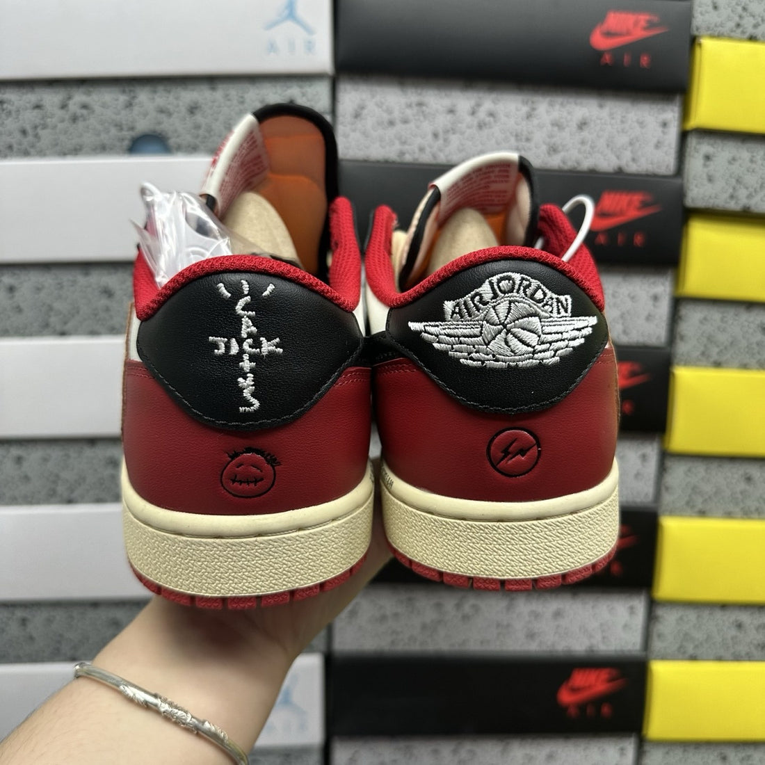 Air Jordan 1 Travis Scott Low Varsity Red Sail