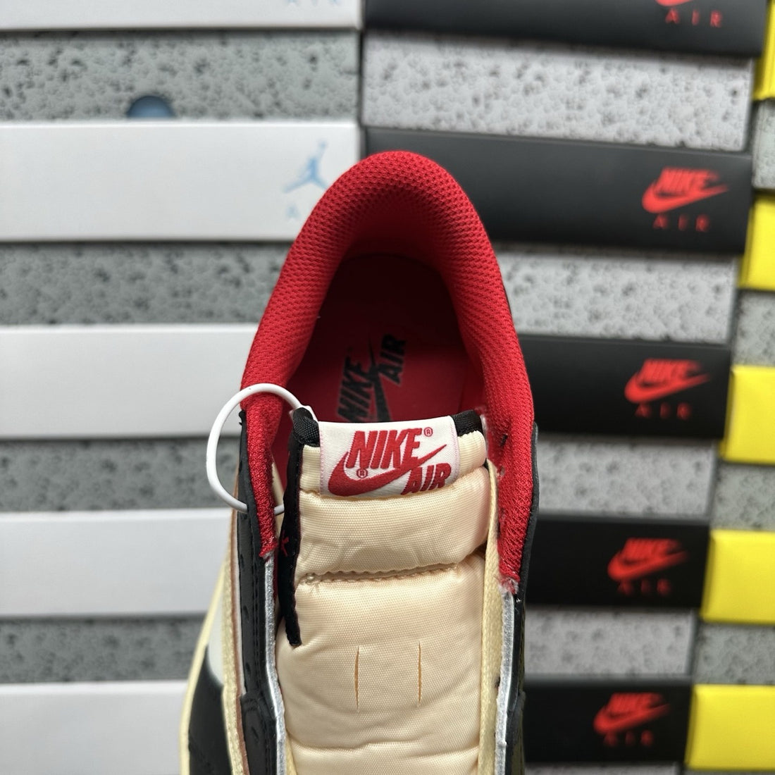 Air Jordan 1 Travis Scott Low Varsity Red Sail