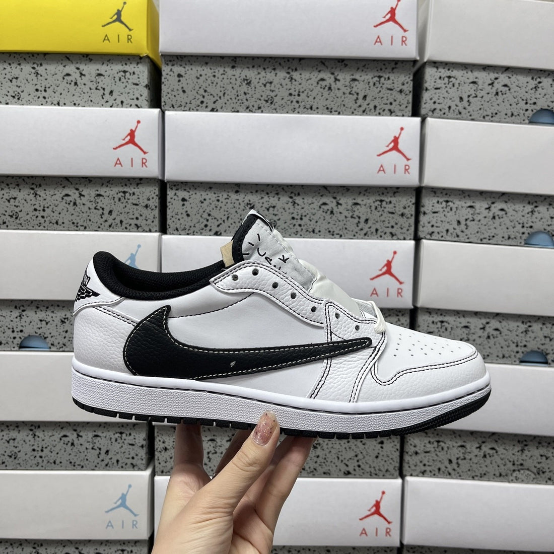 Air Jordan 1 Travis Scott Low White Black