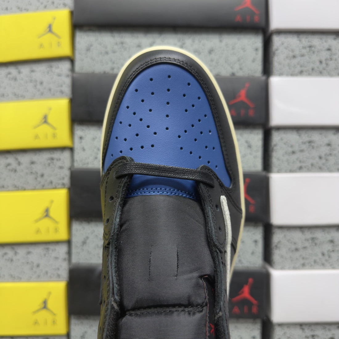 Air Jordan 1 Travis Scott Low White Black Royal