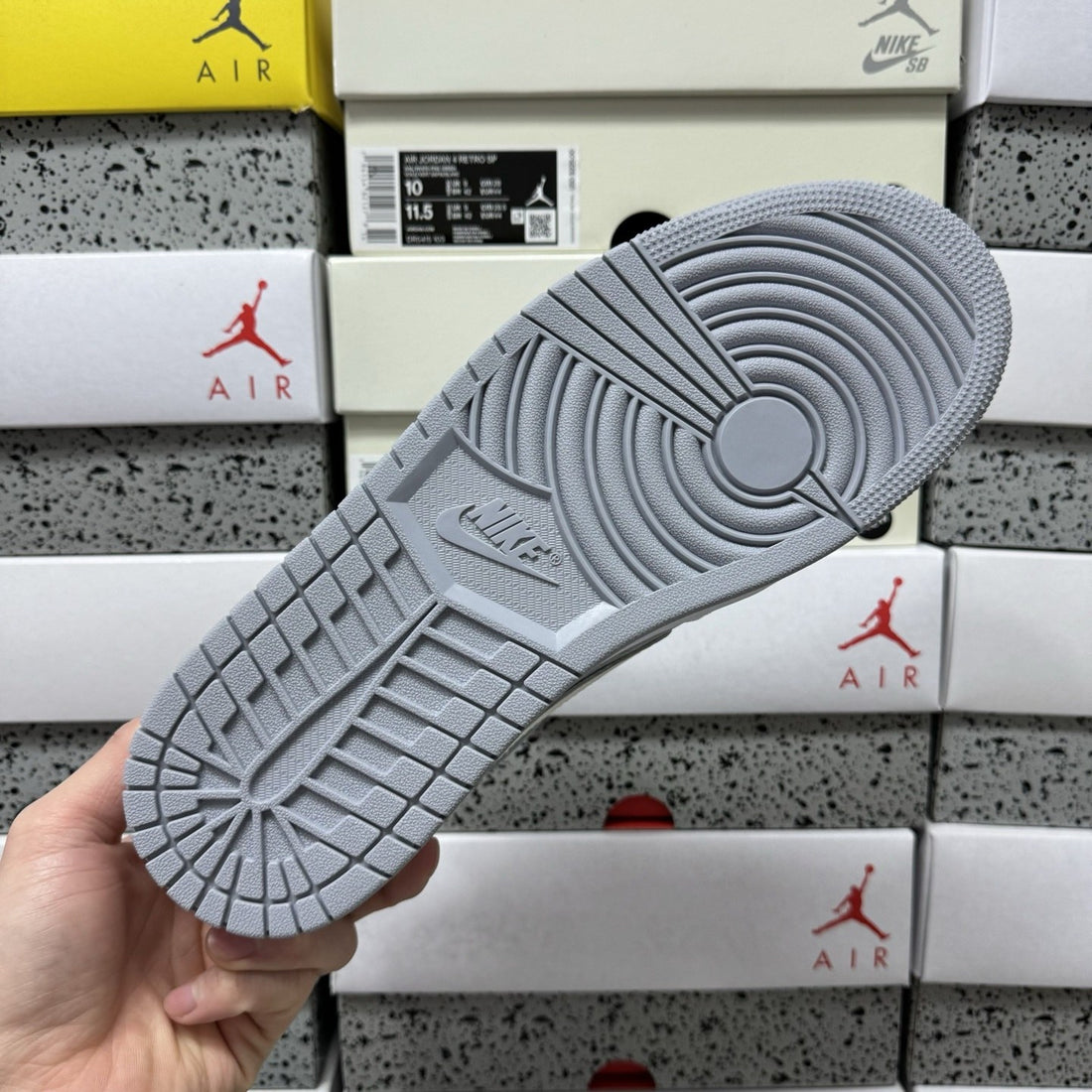 Air Jordan 1 Travis Scott Low Wolf Grey