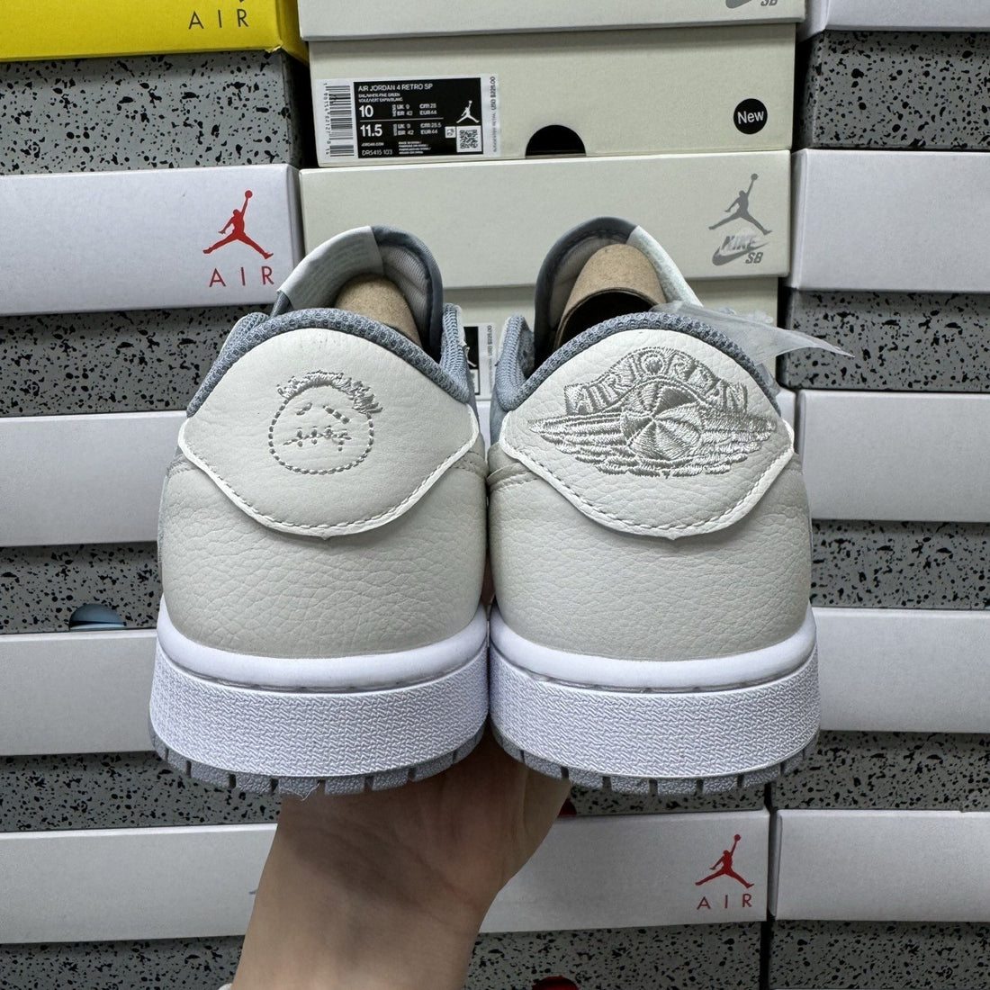 Air Jordan 1 Travis Scott Low Wolf Grey