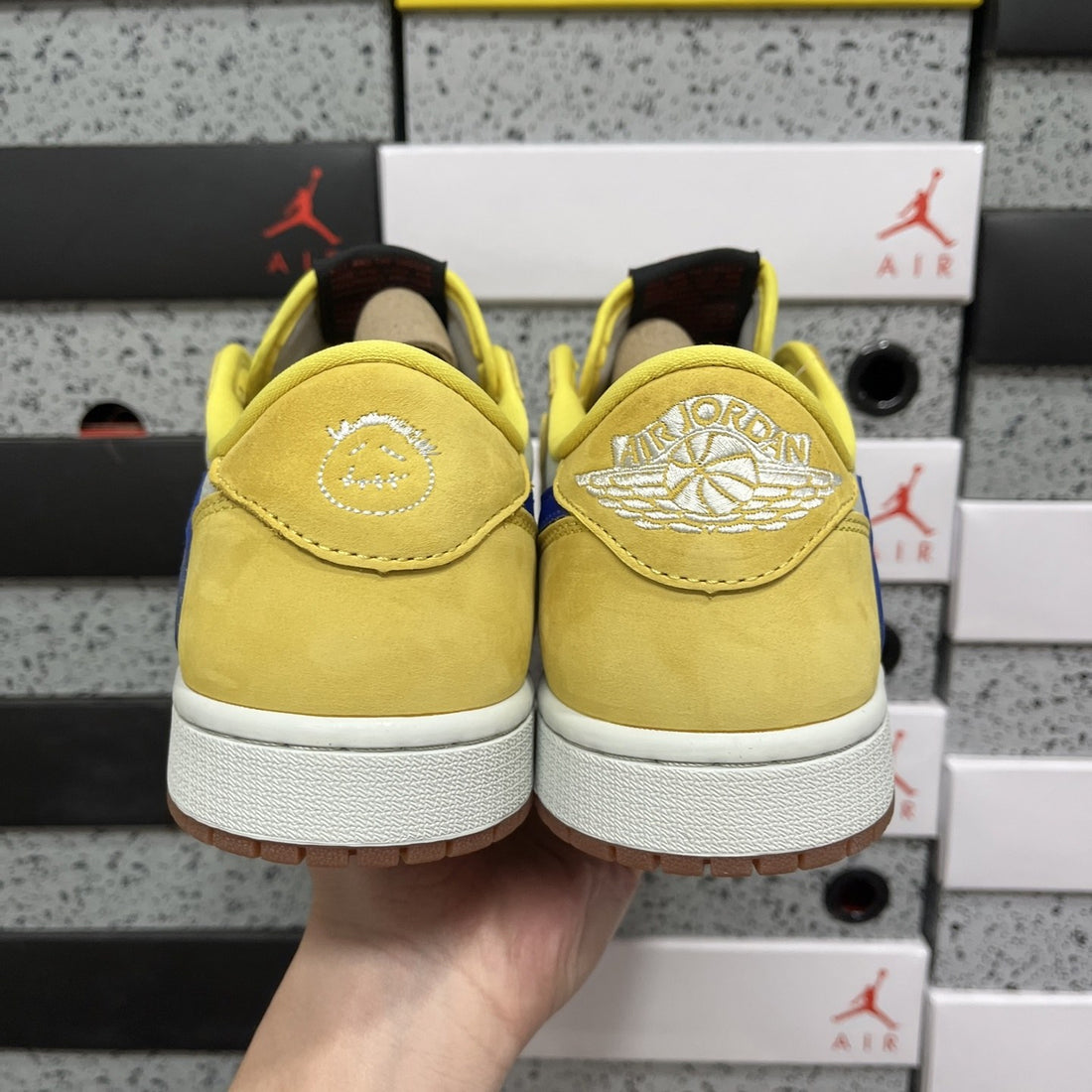 Air Jordan 1 Travis Scott Low Yellow Royal