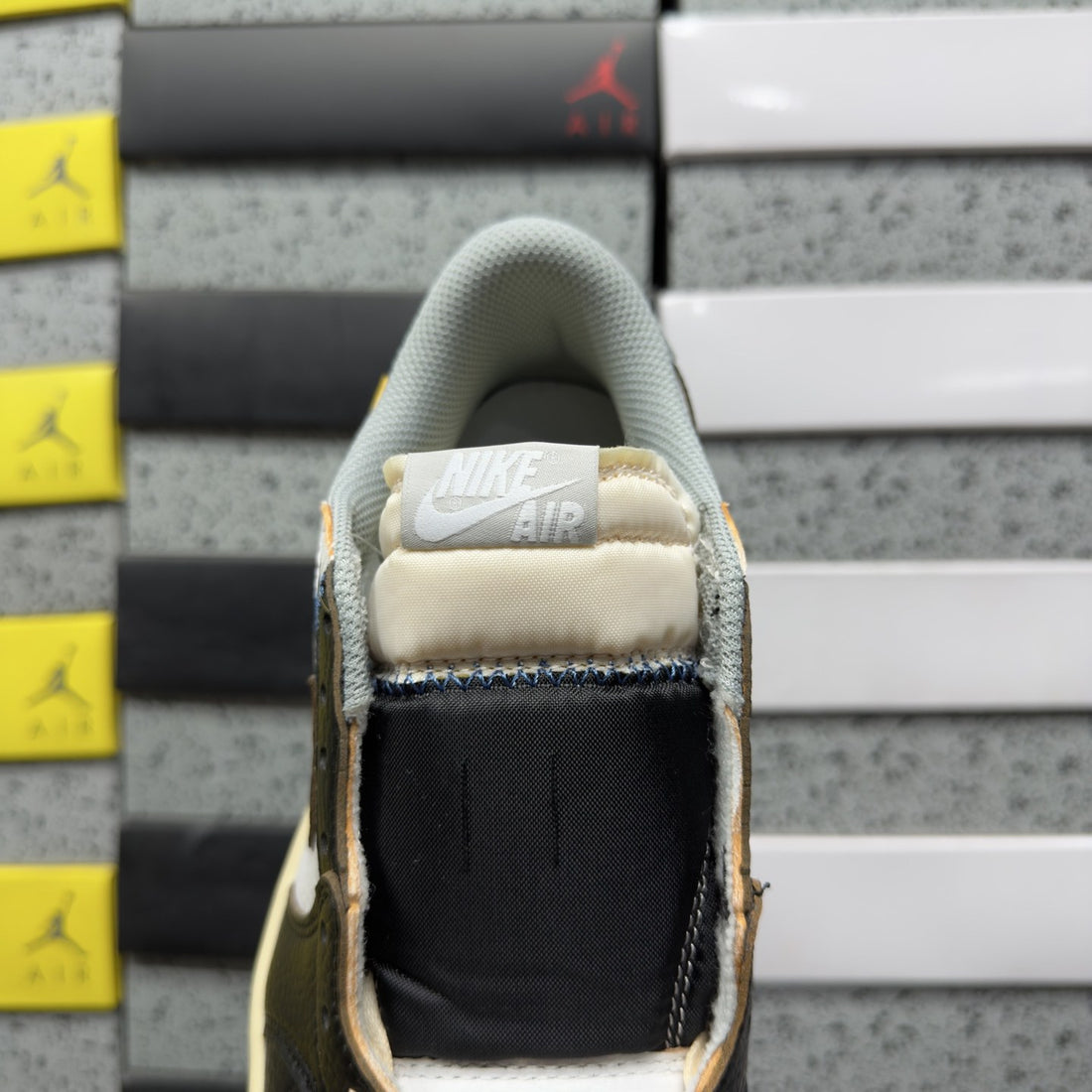 Air Jordan 1 Union Low Black Toe