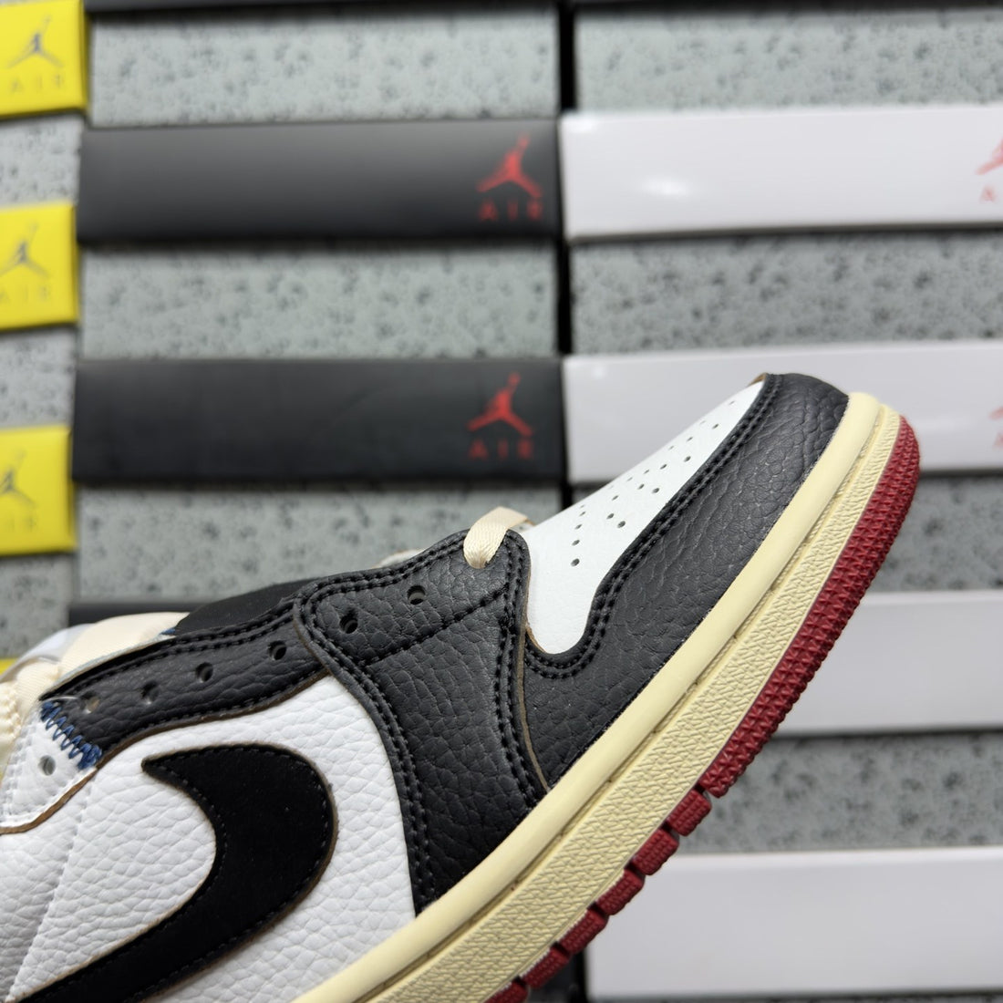 Air Jordan 1 Union Low Black Toe