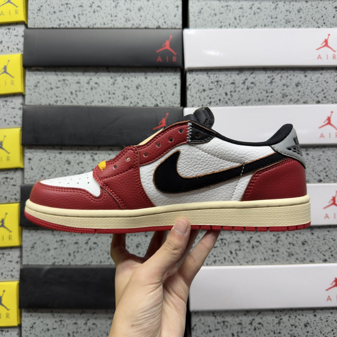 Air Jordan 1 Union Low Chicago