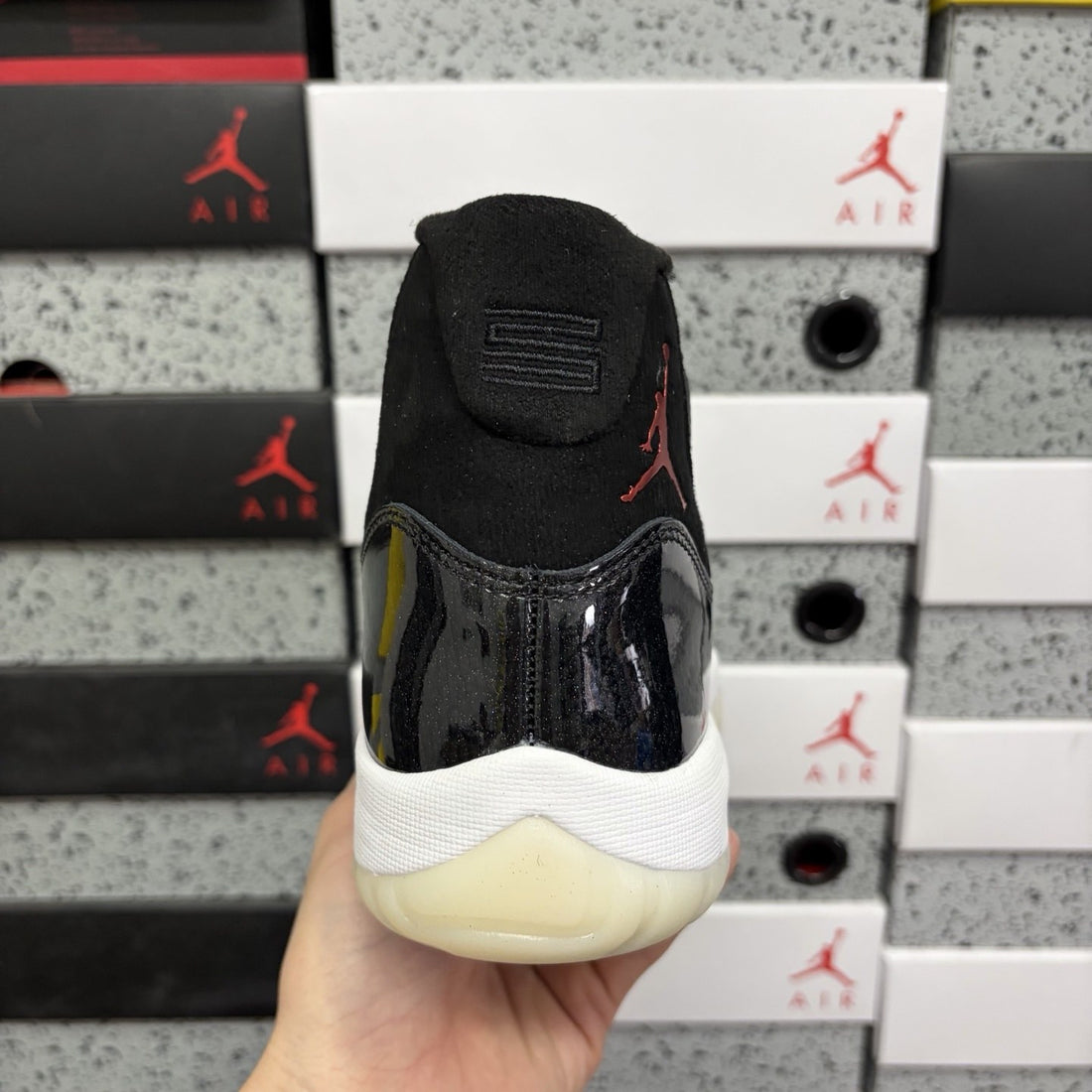 Air Jordan 11 72-10