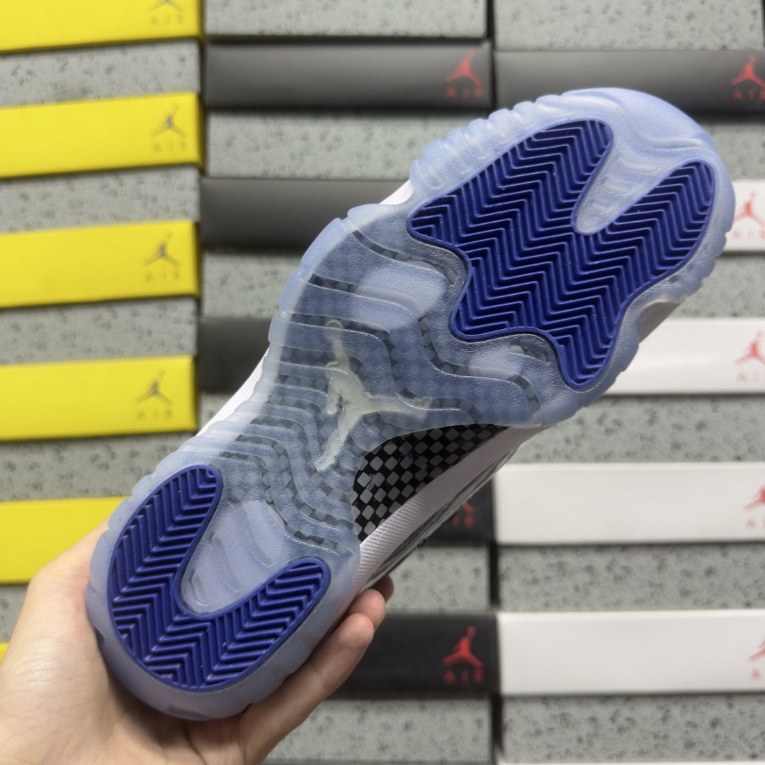 Air Jordan 11 Black Royal