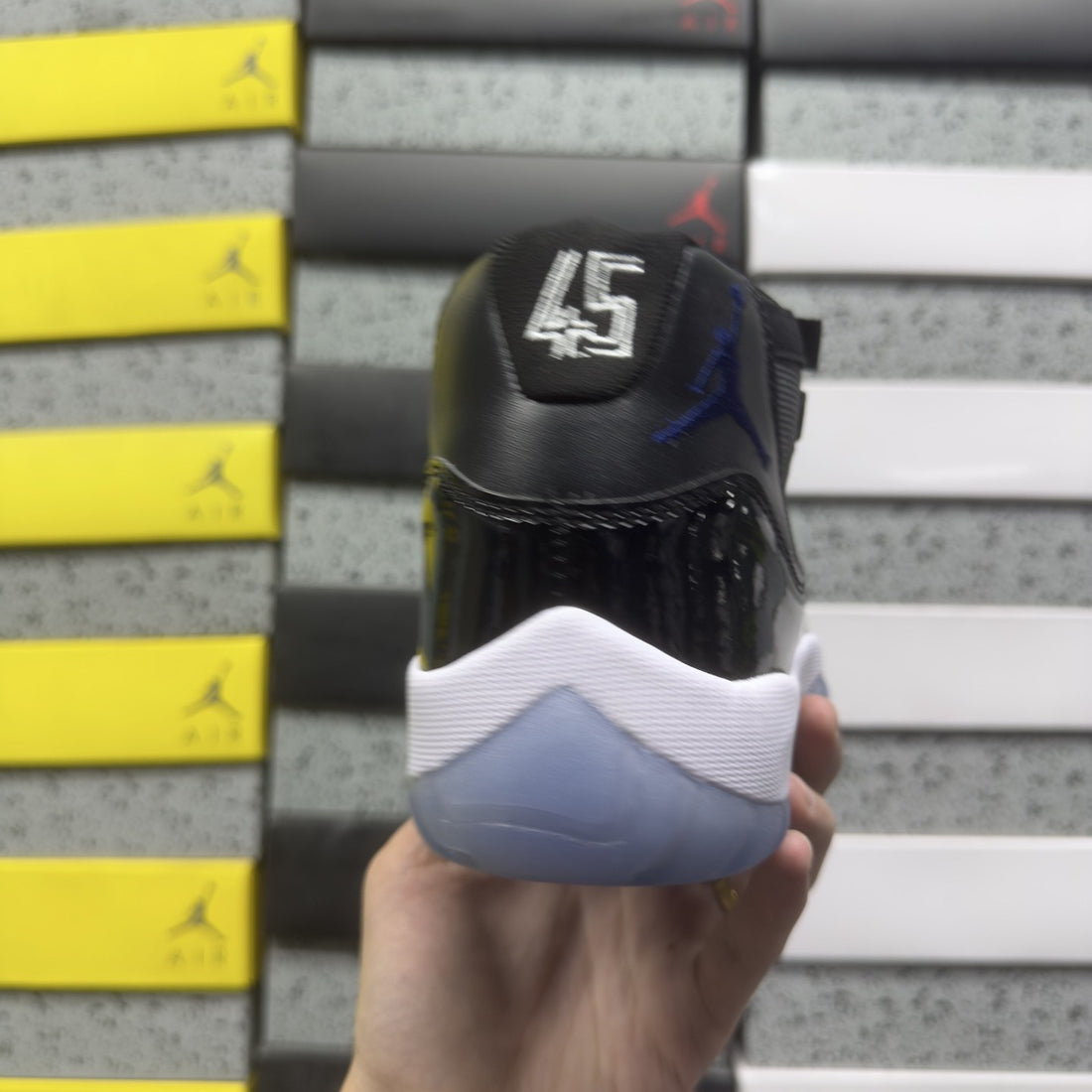 Air Jordan 11 Black Royal