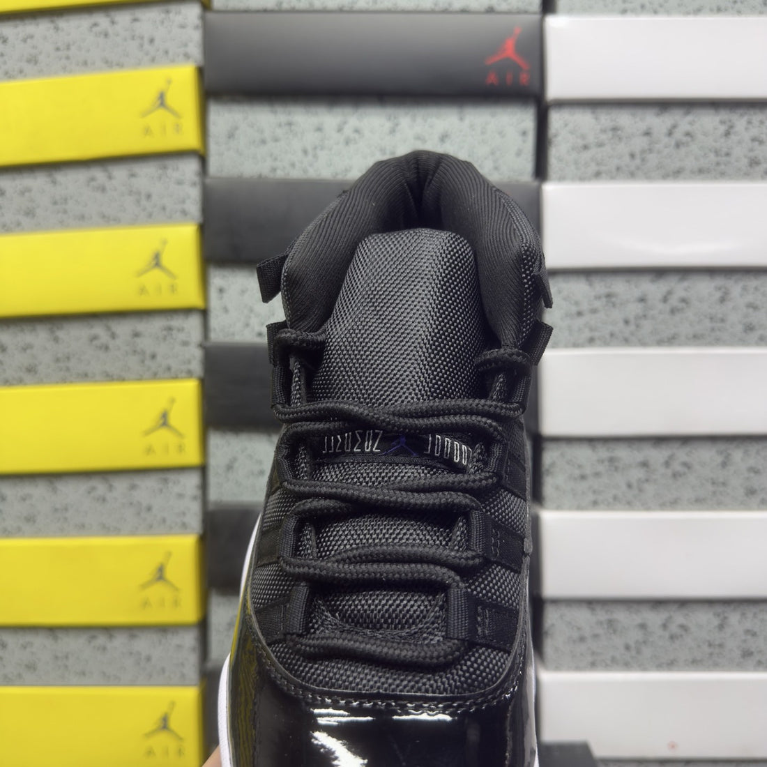 Air Jordan 11 Black Royal
