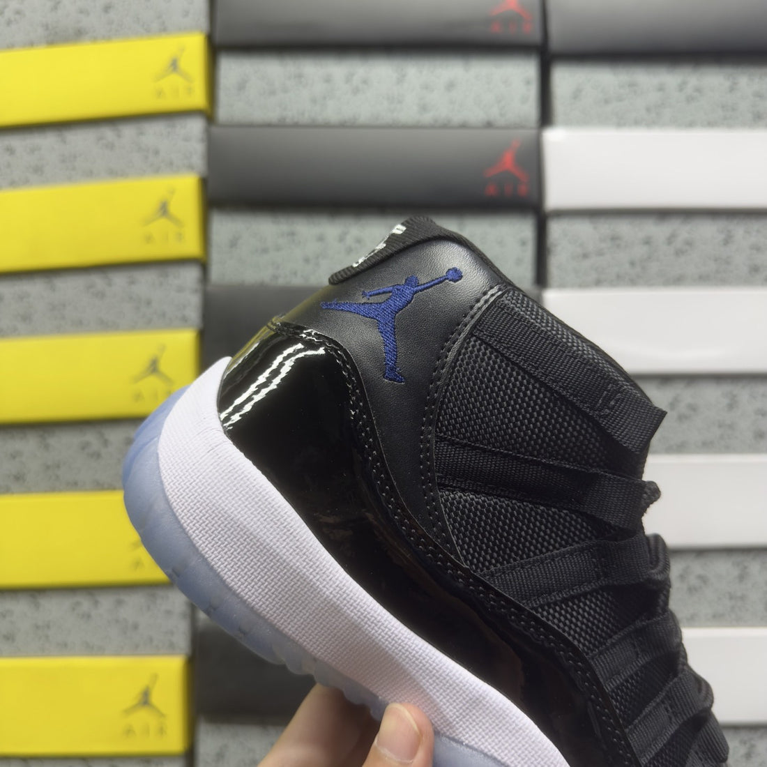 Air Jordan 11 Black Royal