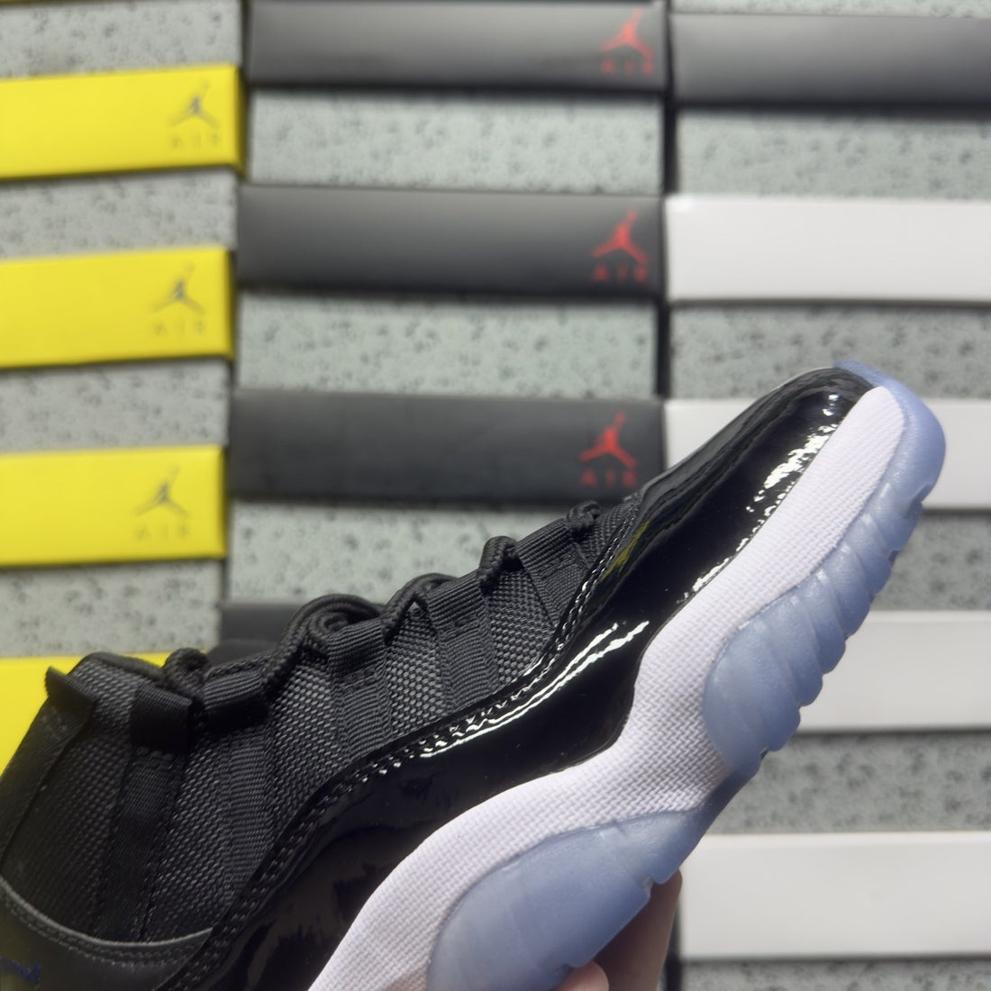 Air Jordan 11 Black Royal