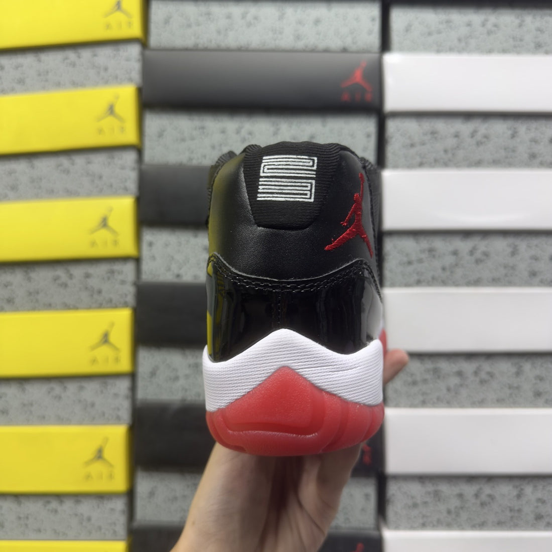 Air Jordan 11 Bred