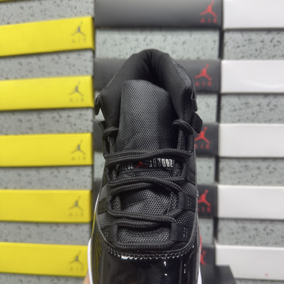 Air Jordan 11 Bred