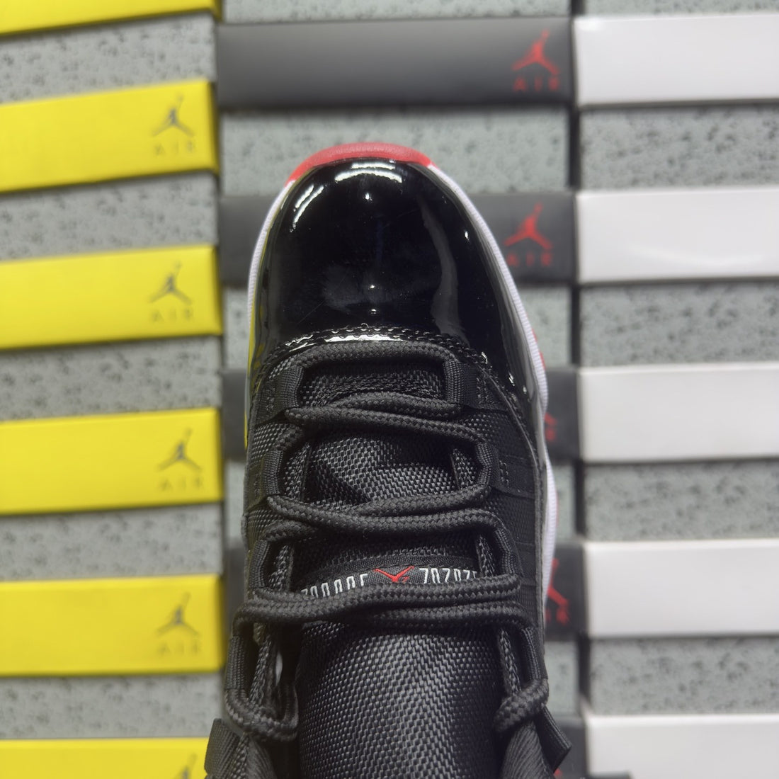 Air Jordan 11 Bred