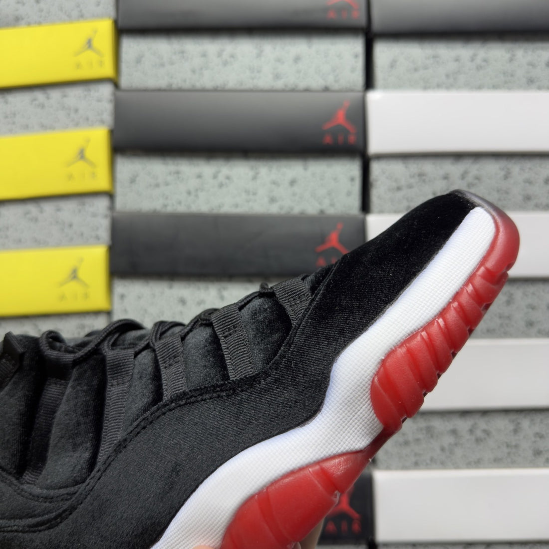 Air Jordan 11 Bred Velvet