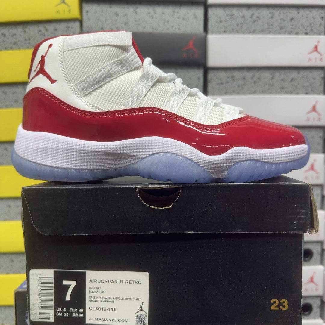 Air Jordan 11 Cherry